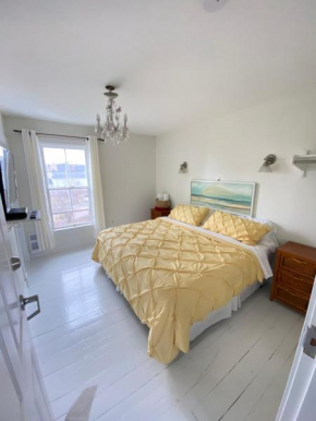 Bay Baie BnB & Bistro